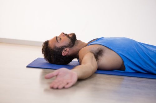 stretches hip crossover