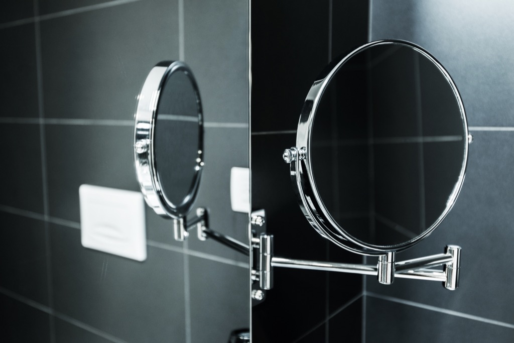 Magnifying Mirror, what not to wear after 40