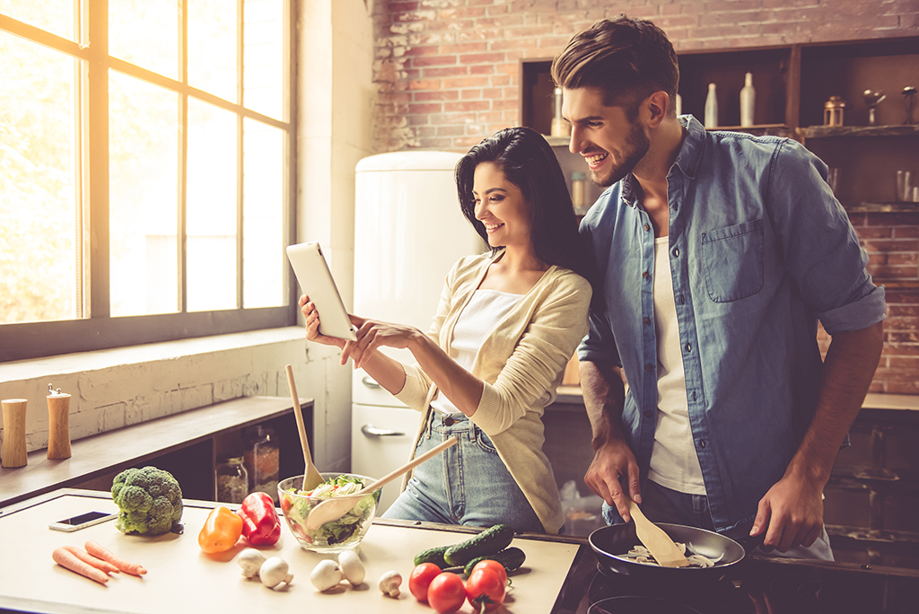 Cooking, a great non-cliché second date. second date ideas