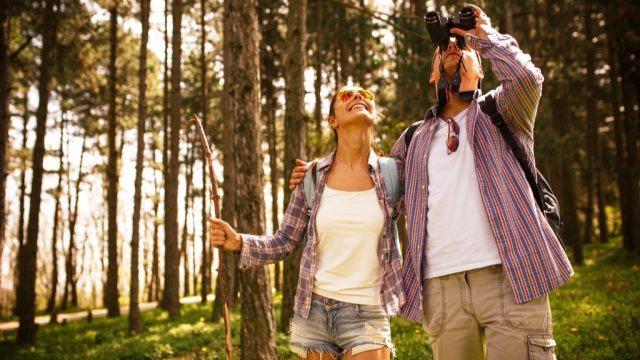 couple on a hike - free first date ideas