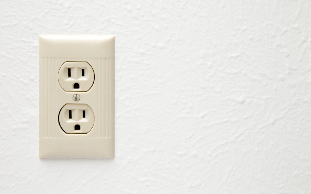 Three prong outlet strange house noises