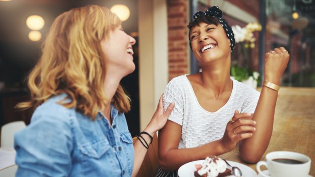 Friends Laughing at Cafe- best short jokes