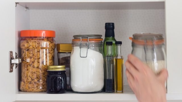 organize kitchen pantry