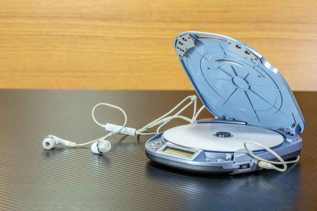CD Player things to throw away 