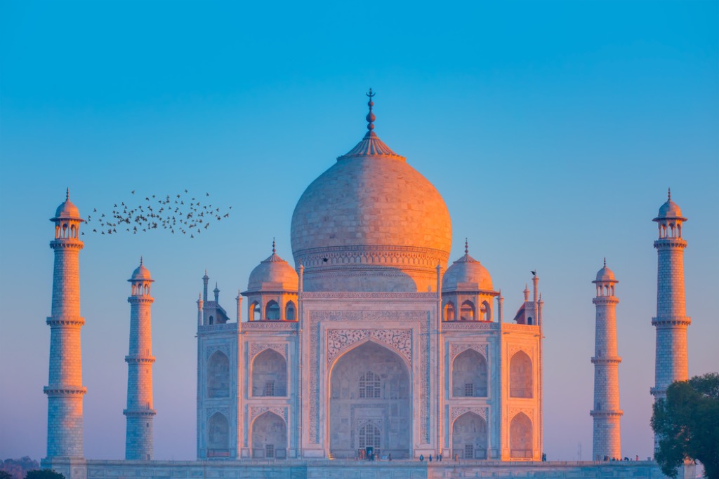 taj mahal agra india