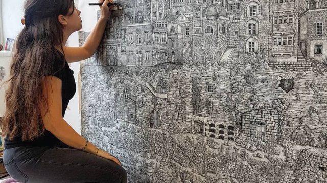 UK-based artist Olivia Kemp (@LivvyKemp) uses predominantly pen for her incredibly detailed art.