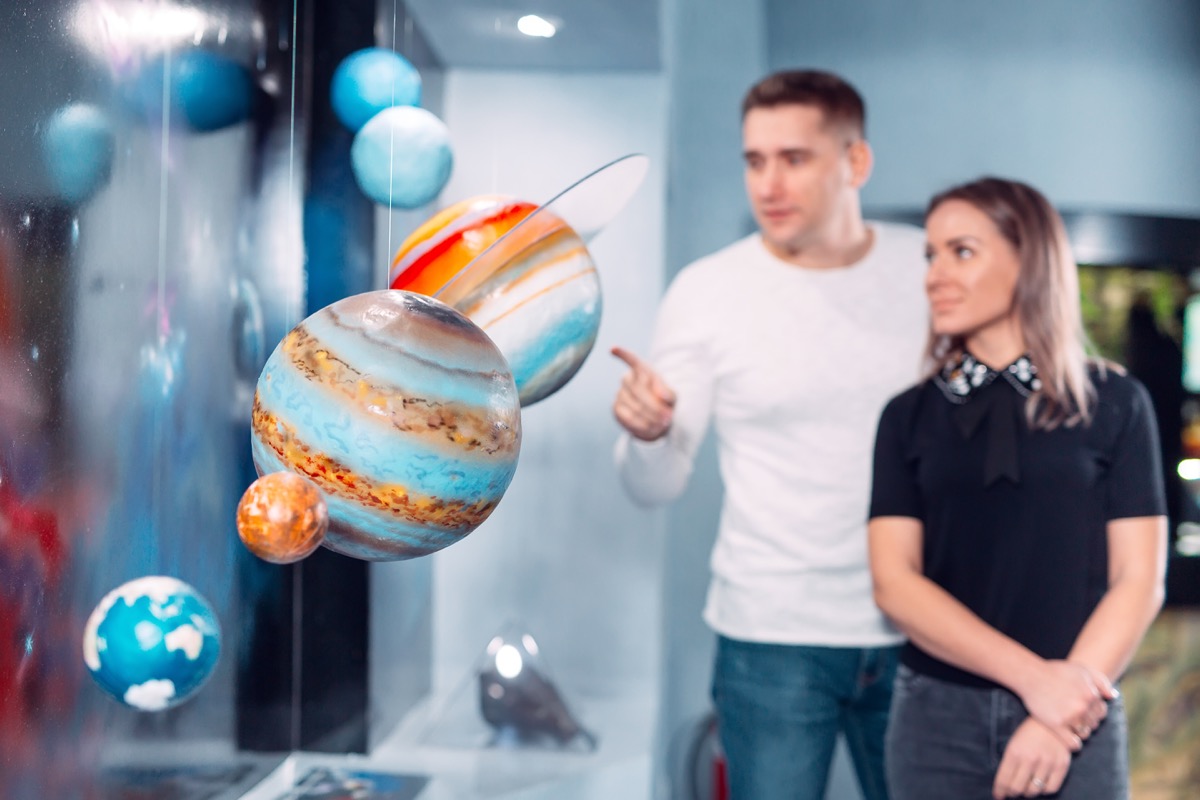 Couple at planeterium exhibit