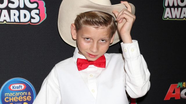 Mason Ramsey, the yodeling Walmart kid
