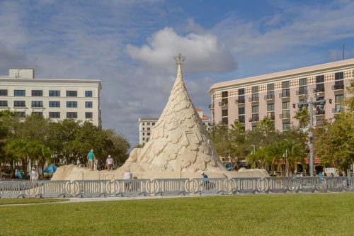 The world’s only 35-foot-tall tree made from 700 tons of sand in West Palm Beach, Florida