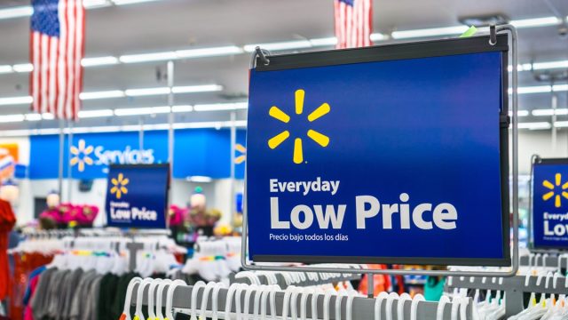 Shopping Inside a Walmart Store {Walmart Deals} {Best Impulse Buys From Walmart}