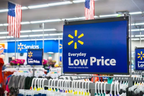 Shopping Inside a Walmart Store {Walmart Deals} {Best Impulse Buys From Walmart}