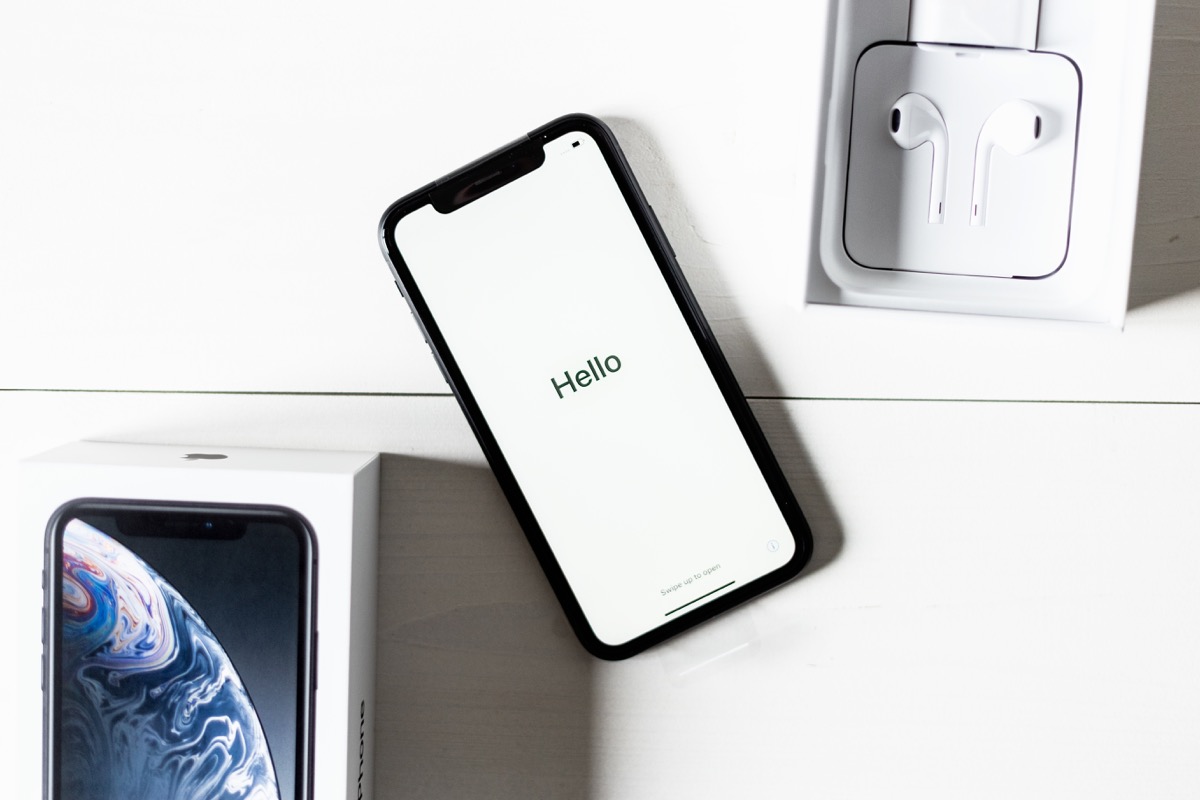 hello screen on an iPhone turning on