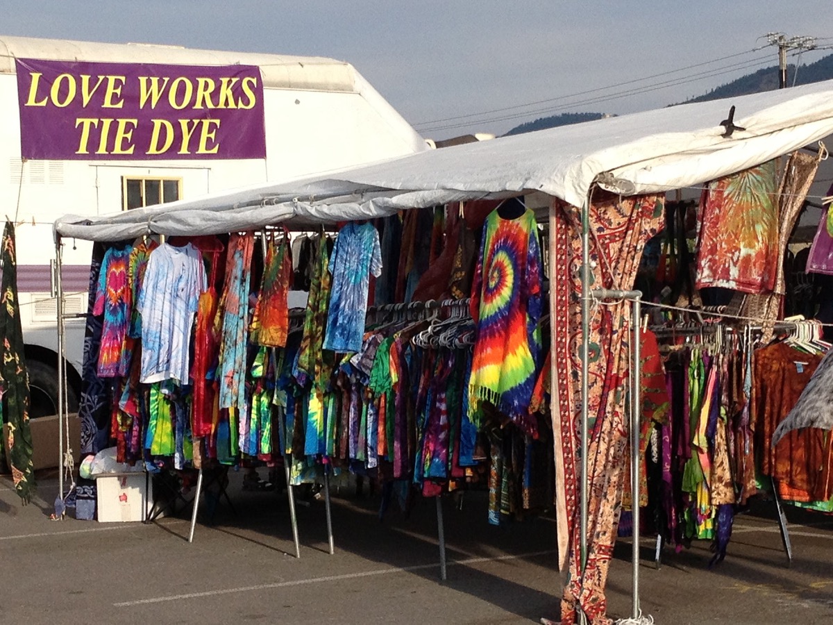 Tie Dye stand