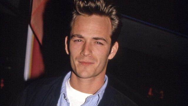 luke perry, 1990s, vintage red carpet photos