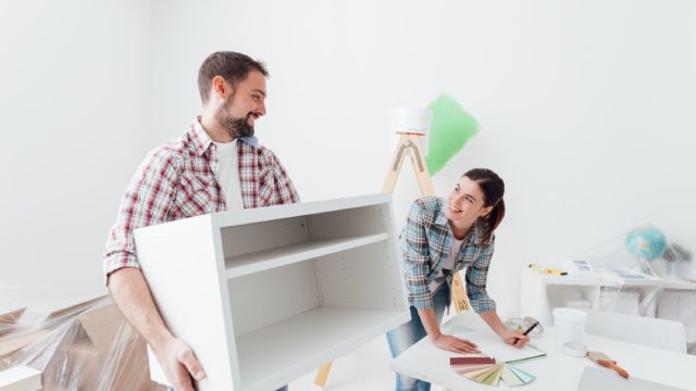 couple renovating home, home renovation cost