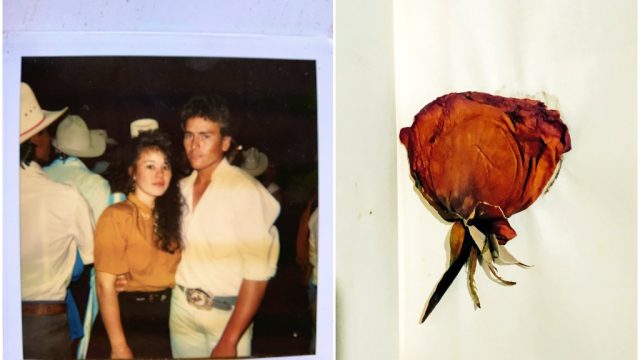 viral tweet about mom who preserved flowers given to her by her husband for 27 years.