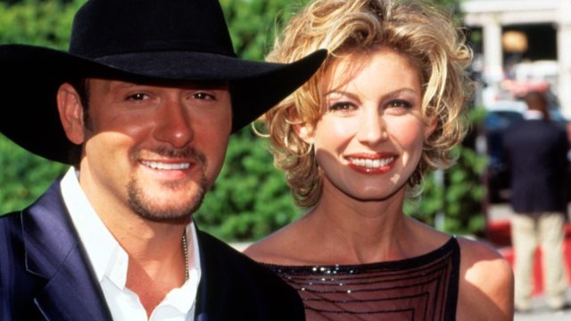 tim mcgraw and faith hill at the 1999 academy awards, old photos country stars