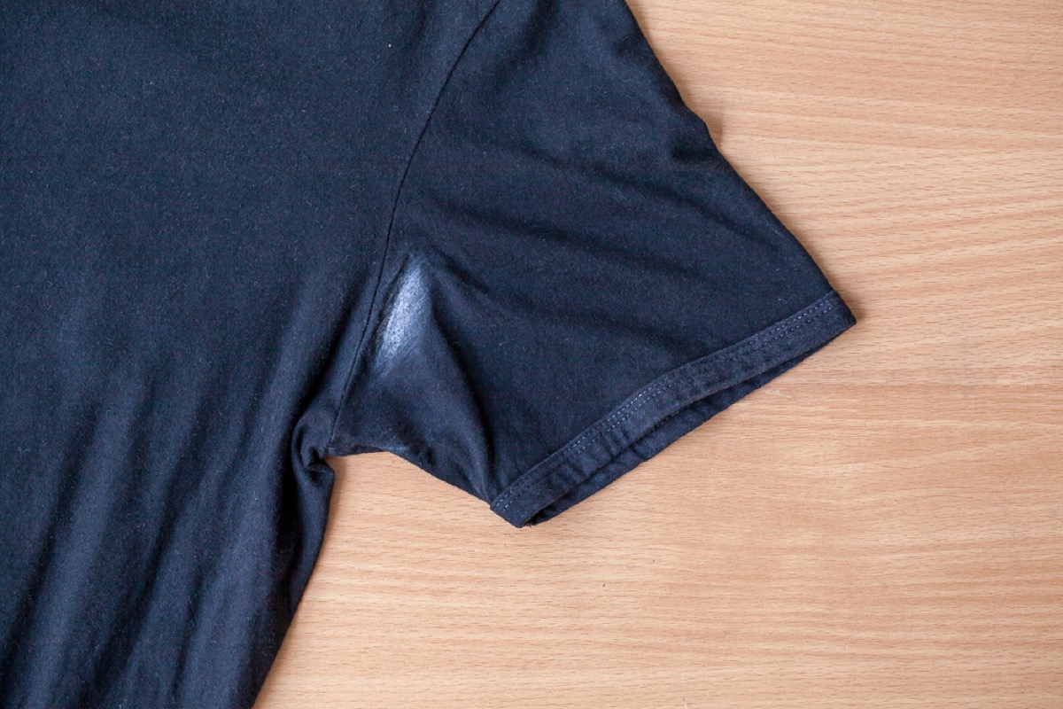 deodorant on t-shirt, diy hacks