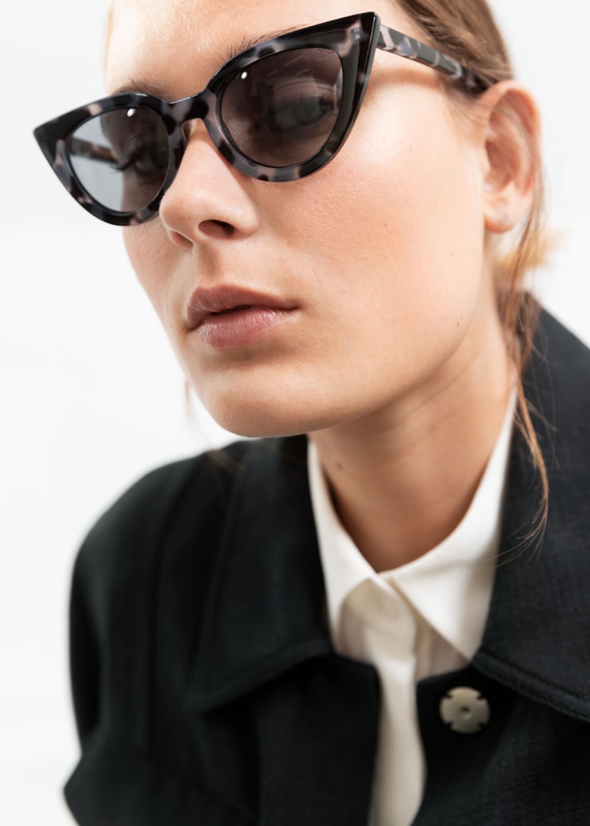 woman wearing cat eye sunglasses, best gifts for girlfriend