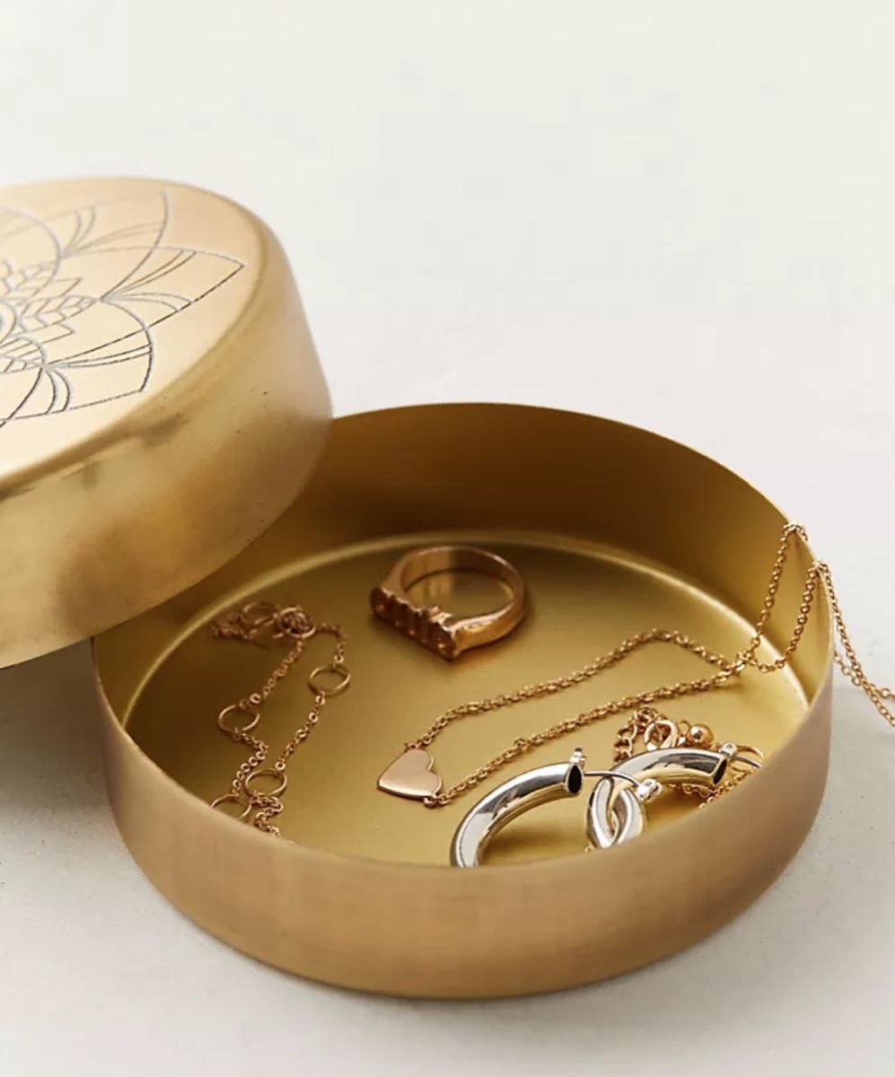 gold box with jewelry inside, best gifts for girlfriend
