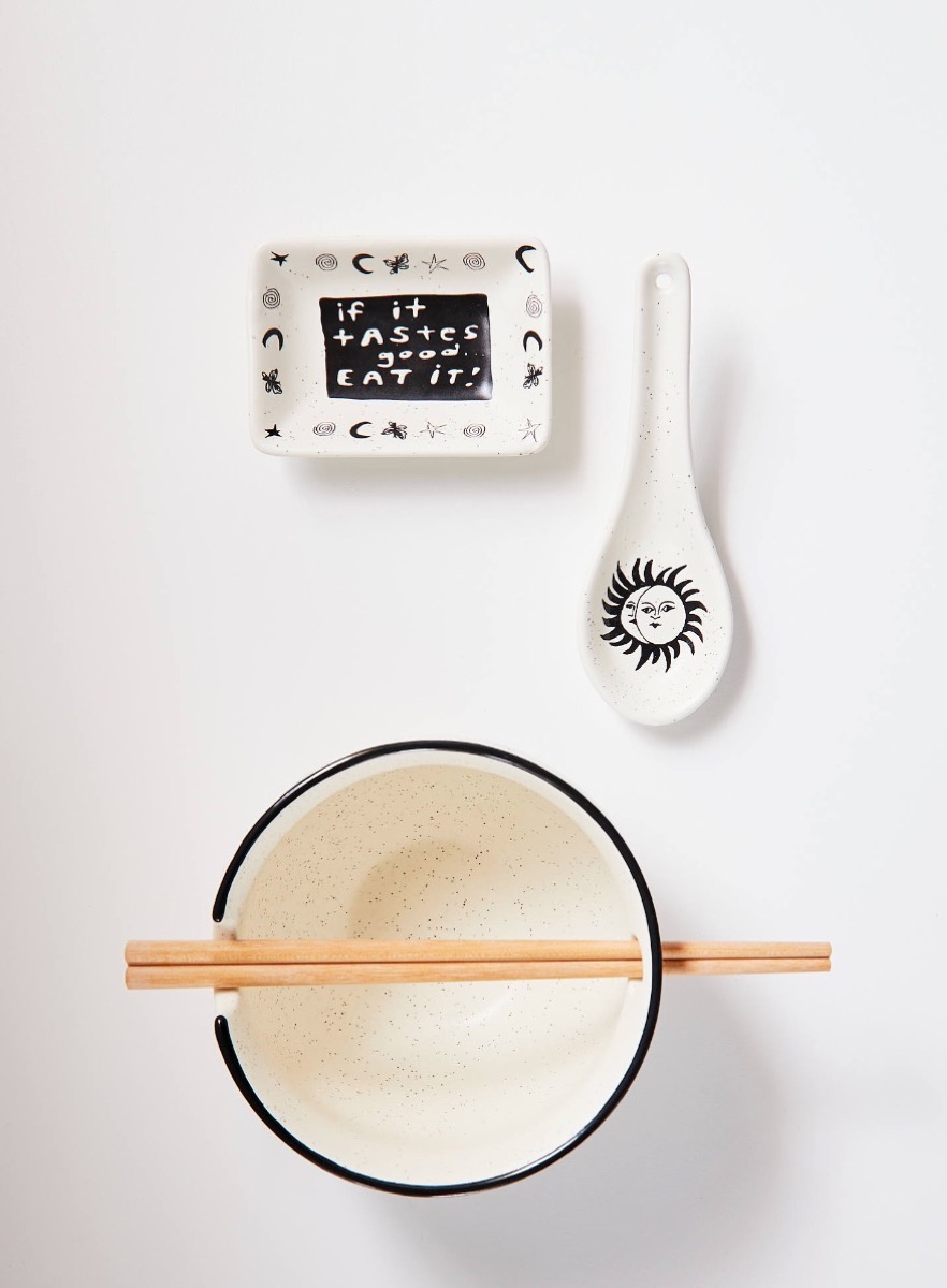 noodle bowl, spoon and chopsticks, best gifts for girlfriend