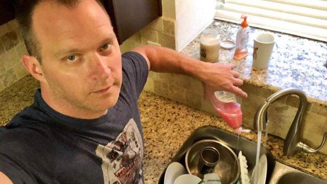 Michael Oonk's viral photos of him doing chores