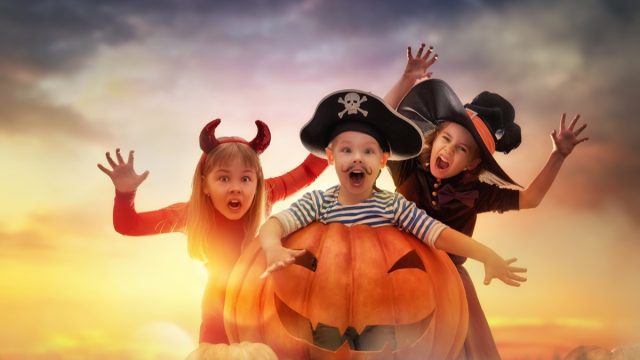 kids dressed for halloween