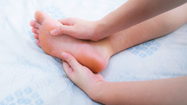 numb feet