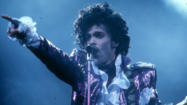 Prince performing in 1985