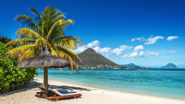 beach in mauritius
