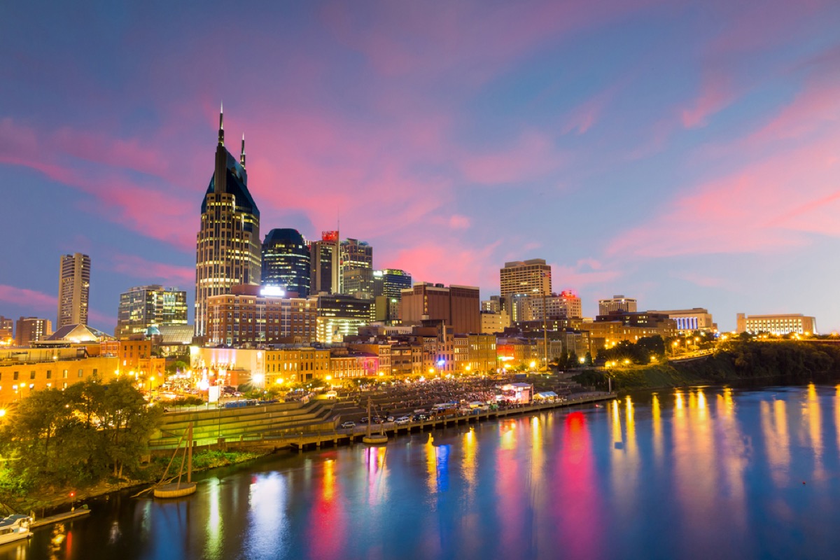 nashville tennessee skyline