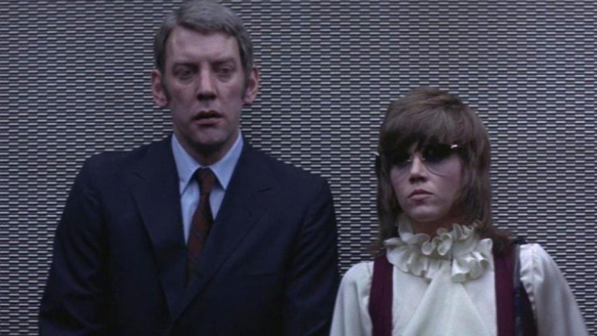 donald sutherland and jane fonda in "klute"