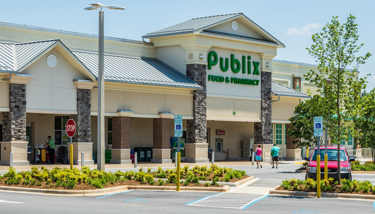 A Publix food & pharmacy store in Hickory, North Carolina