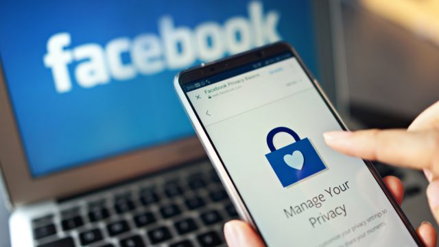 facebook security and privacy screen