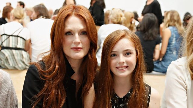 Julianne Moore and Liv Freundlich in 2013