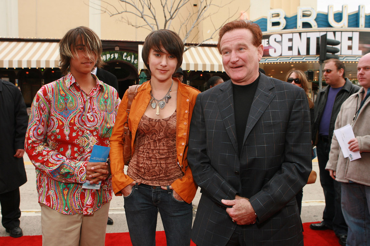 Cody, Zelda, and Robin Williams at the premiere of "RV" in 2006