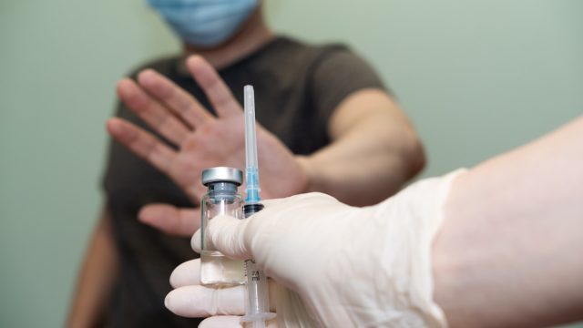 the patient does not agree to put the vaccine, vaccination.