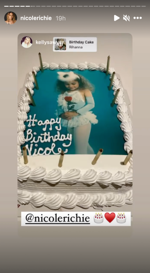 Nicole Richie's birthday cake in September 2021