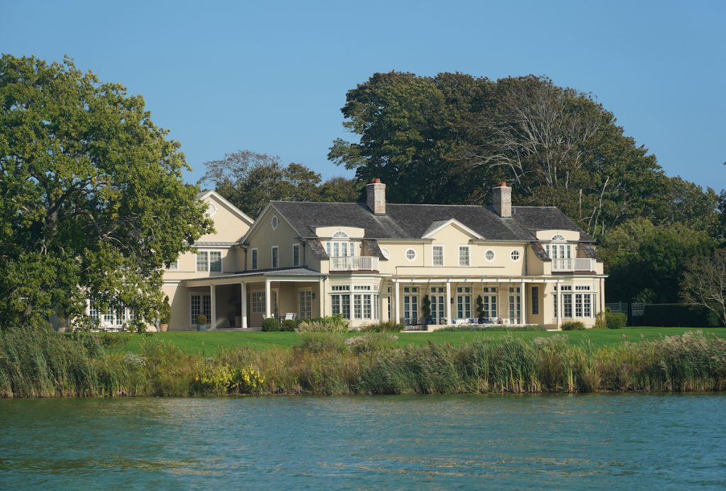 Home in town of Southampton