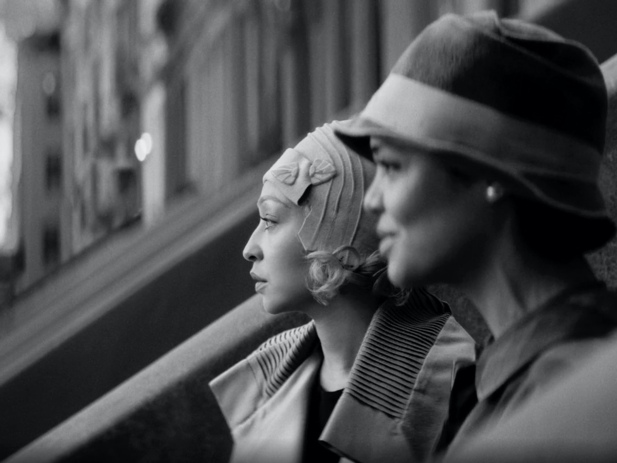 Ruth Negga and Tessa Thompson in Passing