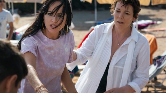 Dakota Johnson and Olivia Colman in The Lost Daughter