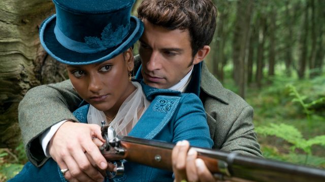 Simone Ashley and Jonathan Bailey in Bridgerton