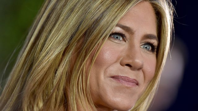 jennifer aniston red carpet