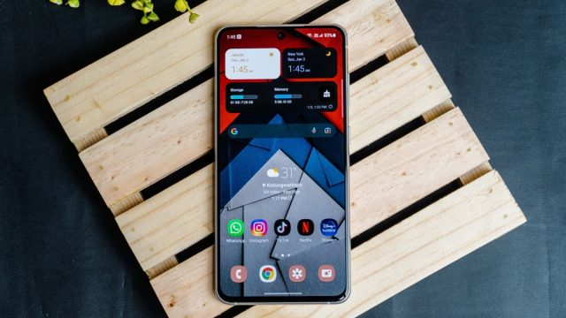 samsung galaxy smartphone