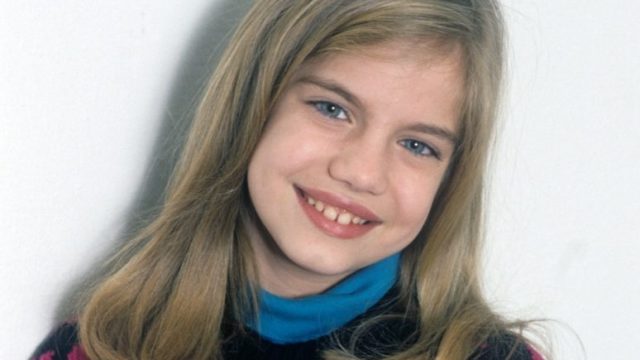 Anna Chlumsky in 1992
