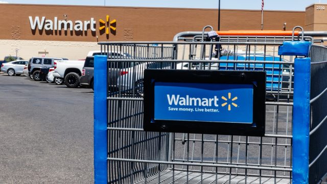 walmart shopping cart at walmart location