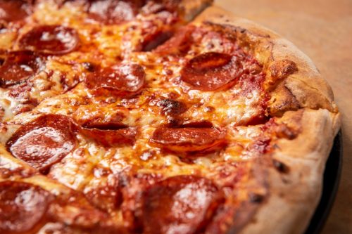 closeup of a pepperoni pizza