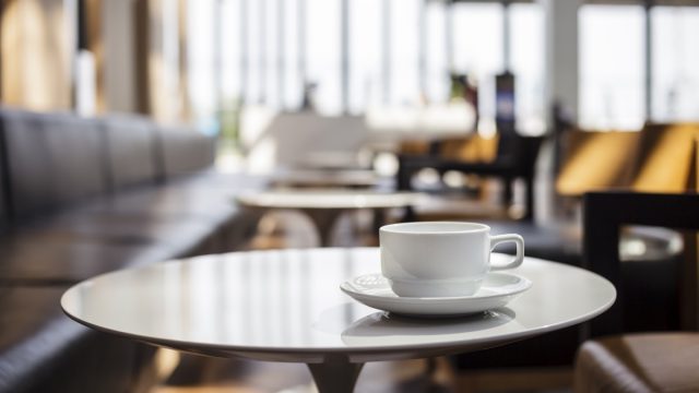 coffee mug at cafe