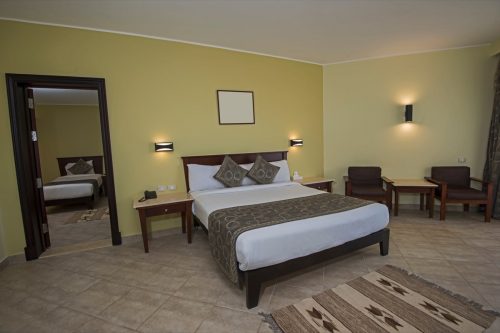 Connecting Hotel Rooms