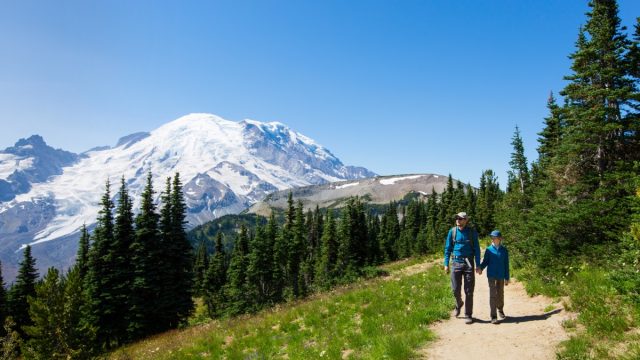 walking in mount rainier national park